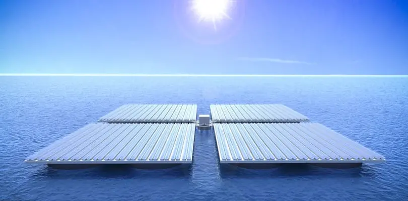 Pannelli solari in alto mare